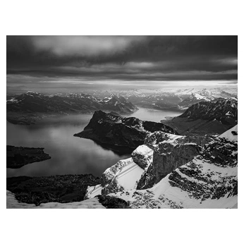 A cover of "Fotografie" cluster. The owner is thinkabit. The cluster consists of 4 elements.