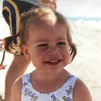 A cover of "averyy" cluster. The owner is averyy. The cluster consists of 26 elements.