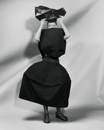 A cover of "IMMAGINI MAGAZINE" cluster. The owner is asiasab. The cluster consists of 9 elements.