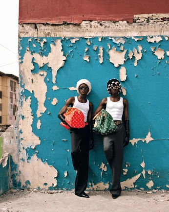 A cover of "LFW" cluster. The owner is egahlu. The cluster consists of 120 elements.