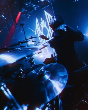 A cover of "Sleep token" cluster. The owner is s4nguinemsolis. The cluster consists of 2 elements.