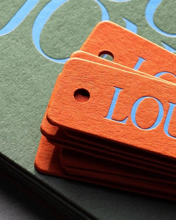 A cover of "Identidade Visual" cluster. The owner is marianaslv. The cluster consists of 6 elements.