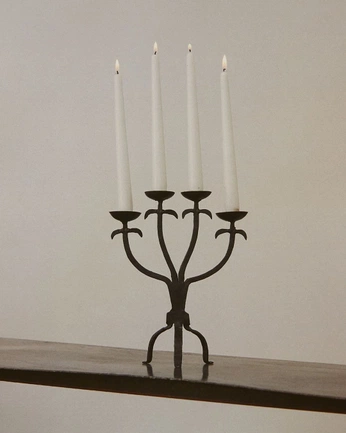 A cover of "John zone☆" cluster. The owner is randyyyr0nd. The cluster consists of 2 elements.