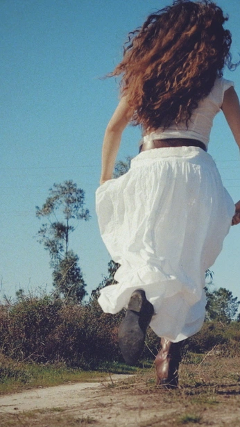 A cover of "Chiara Elle" cluster. The owner is chiaraelle. The cluster consists of 7 elements.