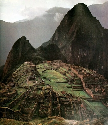 A cover of "Vibe" cluster. The owner is moritz. The cluster consists of 2 elements.