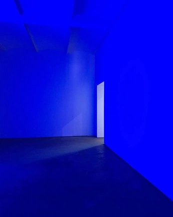 A cover of "BLUE DAYS" cluster. The owner is mannyijm. The cluster consists of 1 element.