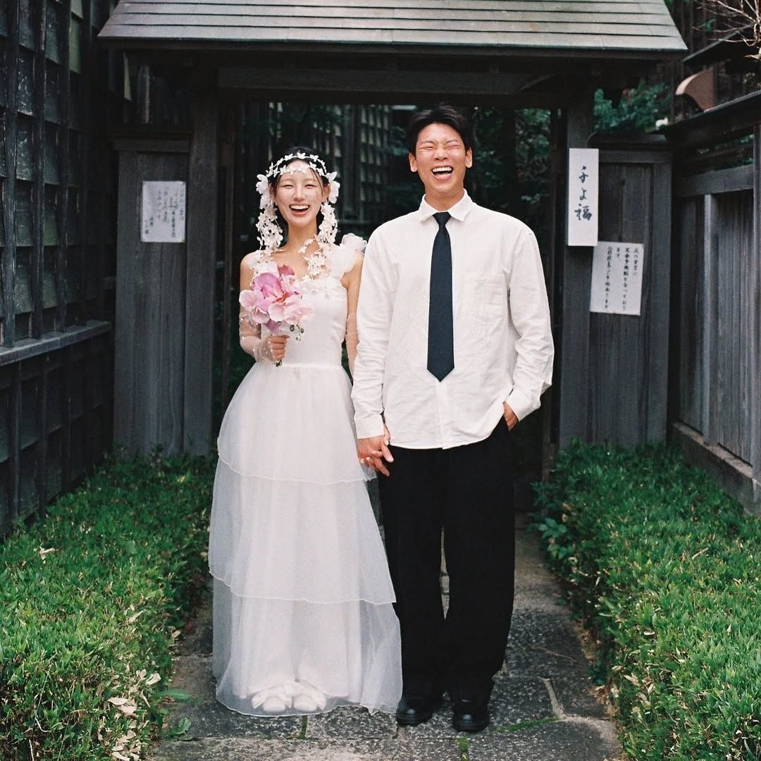Weddings as film stills