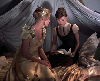 A cover of "Fashion" cluster. The owner is blos.som. The cluster consists of 11 elements.