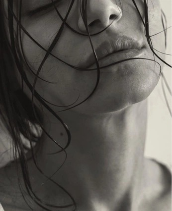 A cover of "mx" cluster. The owner is alisemeii. The cluster consists of 24 elements.