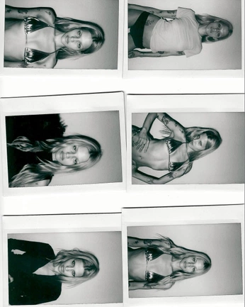 A cover of "photo layout" cluster. The owner is bhiii. The cluster consists of 9 elements.