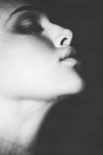 A cover of "Faces" cluster. The owner is holoize. The cluster consists of 27 elements.