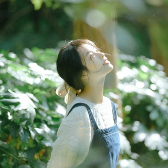 A cover of "清新" cluster. The owner is plutonlu. The cluster consists of 1698 elements.