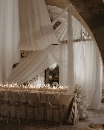 A cover of "wedding vibes" cluster. The owner is doselle. The cluster consists of 23 elements.