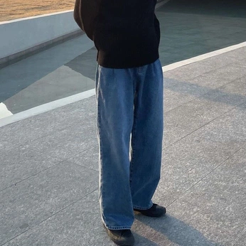 A cover of "clothes" cluster. The owner is rodrigo.rosales. The cluster consists of 20 elements.