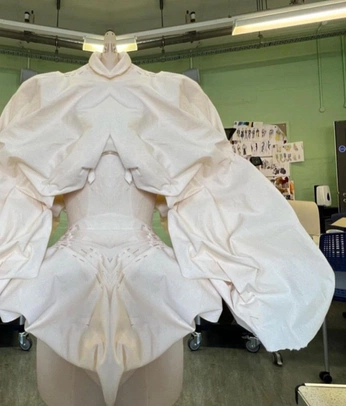 A cover of "FASHION" cluster. The owner is herminegjn. The cluster consists of 45 elements.