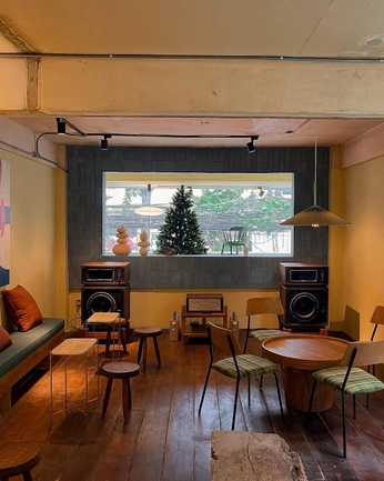 A cover of "Cabal an Earshot Project" cluster. The owner is ethdaly. The cluster consists of 12 elements.