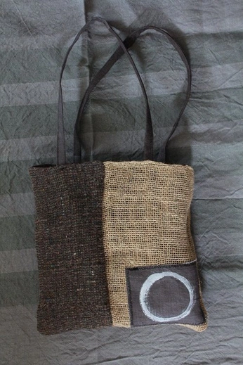 A cover of "Entre-Deux/Eux" cluster. The owner is camille02. The cluster consists of 10 elements.