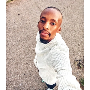 Linda Ntlatseng avatar