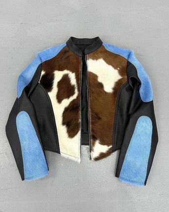 A cover of "VitaHustle" cluster. The owner is cccllc. The cluster consists of 4 elements.