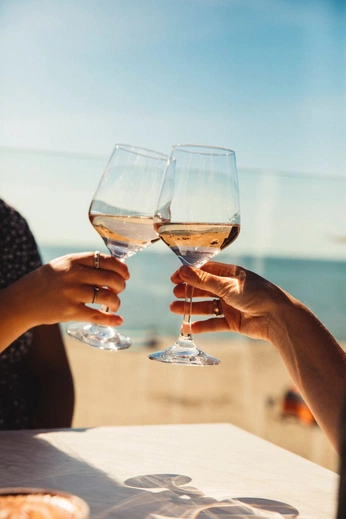 A cover of "DE Wine" cluster. The owner is tldavies72. The cluster consists of 4 elements.