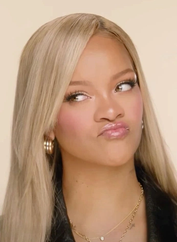 A cover of "riri" cluster. The owner is planetpurr. The cluster consists of 5 elements.