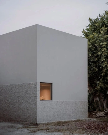 A cover of "MYHOUSE" cluster. The owner is theedi. The cluster consists of 21 elements.