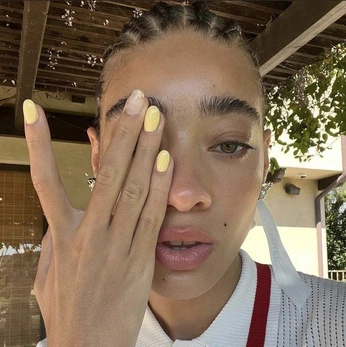 A cover of "nails" cluster. The owner is sadiemaya. The cluster consists of 17 elements.