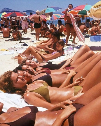 A cover of "March" cluster. The owner is irokostudio.lili. The cluster consists of 117 elements.