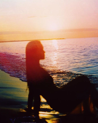 A cover of "Colour" cluster. The owner is mirabel. The cluster consists of 3 elements.