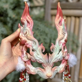 A cover of "Mask" cluster. The owner is halfelfink. The cluster consists of 42 elements.