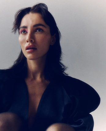 A cover of "CamG" cluster. The owner is pablomesa. The cluster consists of 16 elements.