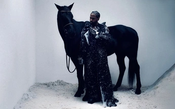 A cover of "Creative Direction" cluster. The owner is bullvisuals. The cluster consists of 32 elements.