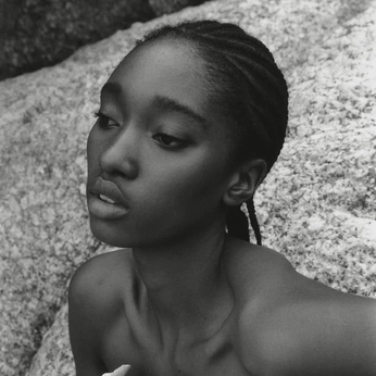 A cover of "Faces" cluster. The owner is aammiii. The cluster consists of 96 elements.