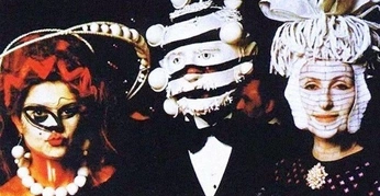 A cover of "masks surrealisme" cluster. The owner is lezarde. The cluster consists of 11 elements.