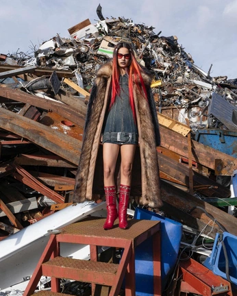 A cover of "DT" cluster. The owner is sandro. The cluster consists of 28 elements.