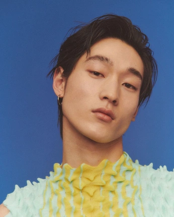 A cover of "帅哥" cluster. The owner is uinoo. The cluster consists of 58 elements.