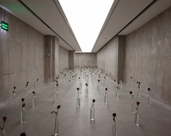 A cover of "Exhibition Ideas" cluster. The owner is wikiphan. The cluster consists of 61 elements.