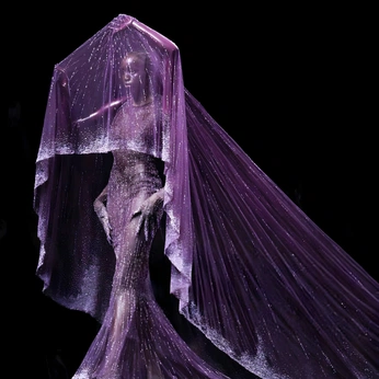 A cover of "Fashion photos" cluster. The owner is lumigom. The cluster consists of 446 elements.