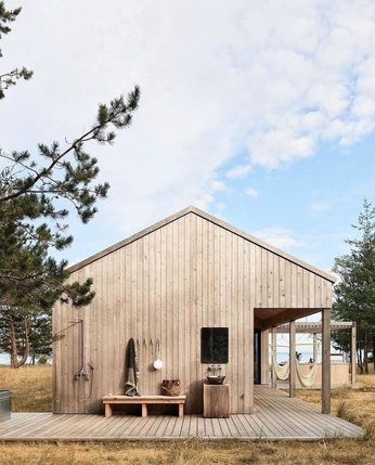 A cover of "Sverige" cluster. The owner is studionewland. The cluster consists of 10 elements.