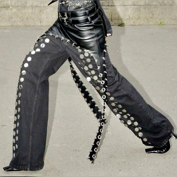 A cover of "CHAINING DAY" cluster. The owner is beautifull. The cluster consists of 8 elements.