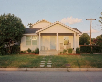 A cover of "sims inspo" cluster. The owner is kitjeolmi. The cluster consists of 1 element.