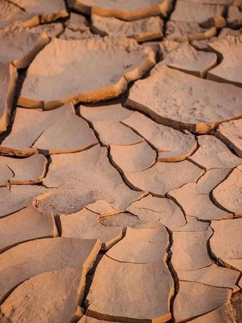 A cover of "Textures" cluster. The owner is mathias.explores. The cluster consists of 7 elements.