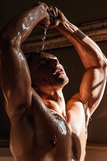 A cover of "男" cluster. The owner is feclown. The cluster consists of 10 elements.