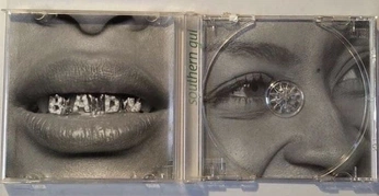 A cover of "cool designs" cluster. The owner is juliardj. The cluster consists of 1 element.