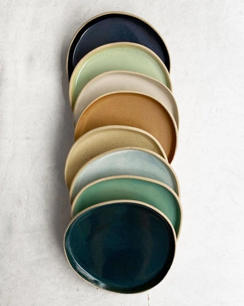 A cover of "Colour" cluster. The owner is pipoca23. The cluster consists of 17 elements.