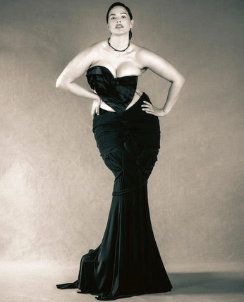 A cover of "memento mori" cluster. The owner is lauloreenzo. The cluster consists of 12 elements.