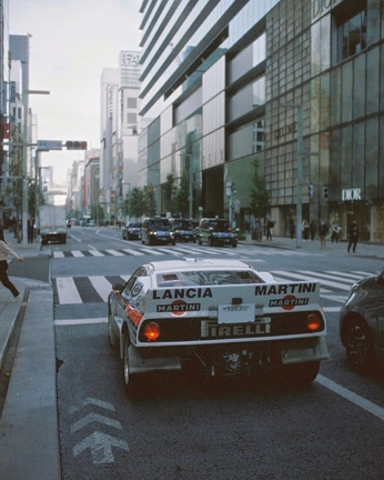 A cover of "Vibes" cluster. The owner is davidahumada. The cluster consists of 3 elements.