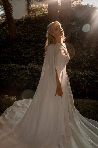 A cover of "Happy ever after" cluster. The owner is kennidy. The cluster consists of 2 elements.