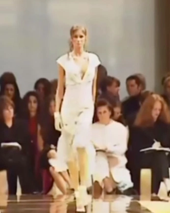 A cover of "Fashion show clips" cluster. The owner is millerbence. The cluster consists of 3 elements.