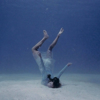 A cover of "blue" cluster. The owner is nalaspace. The cluster consists of 30 elements.